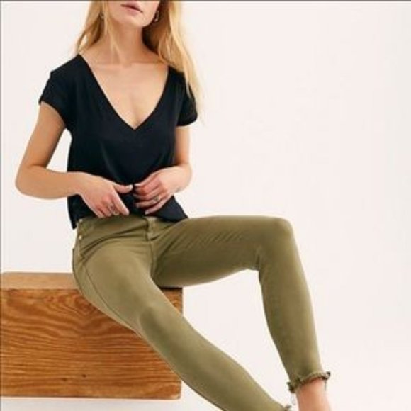 Free People Raw Hem High Rise Jean - Picture 1 of 7